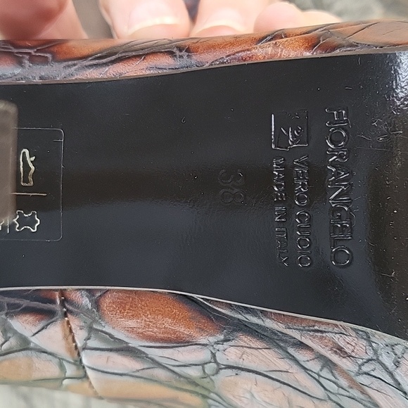 Gorgeous FIORANGELO Italian Leather Faux Croc Skin Peep Toe Heels size 38 US 7.5 - Picture 7 of 10